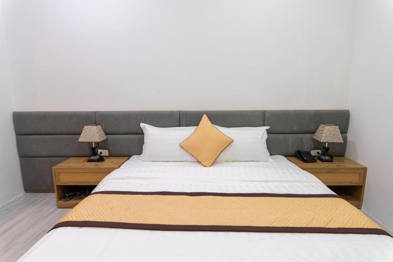 Khang Hy Hotel Buon Ma Thuot Bagian luar foto